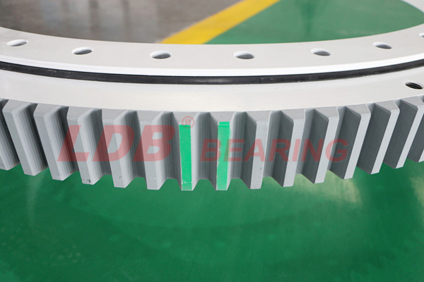 風力發(fā)電機轉盤軸承 風力發(fā)電機轉盤軸承