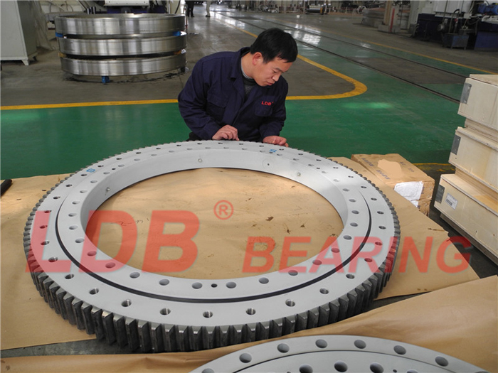 風力發(fā)電機轉盤軸承 風力發(fā)電機轉盤軸承